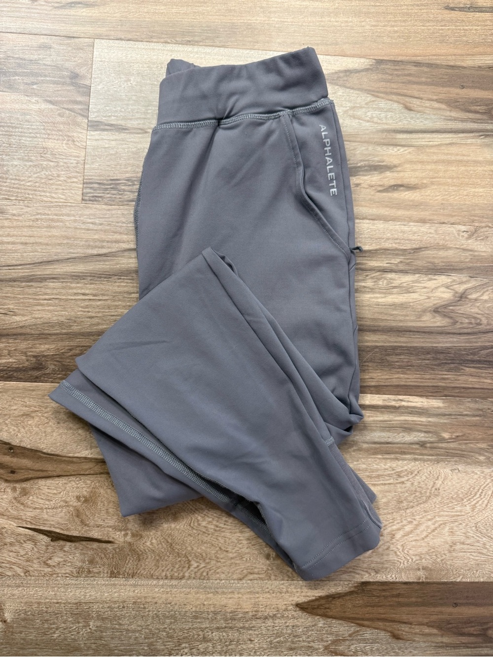 Alphalete Women’s Gray Active Joggers